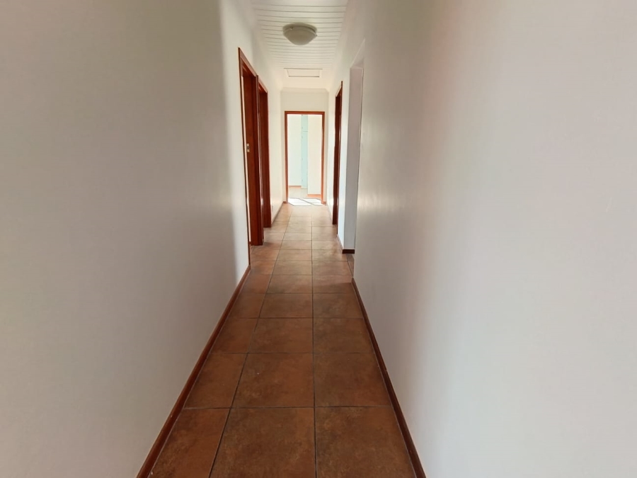 3 Bedroom Property for Sale in Heiderand Western Cape